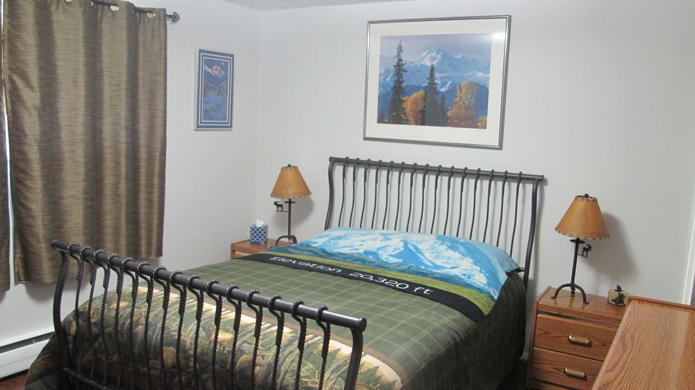 Frenchy'S Adventure Bed And Breakfast Anchorage Eksteriør bilde